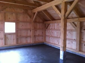 Carriage House Saltbox 24×24-in-CT-501C-Garage-Interior