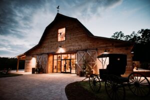 Gambrel with-Lean-To_s-68×98-in-SC-208E-Hammerbeam-Truss-Event-Venue