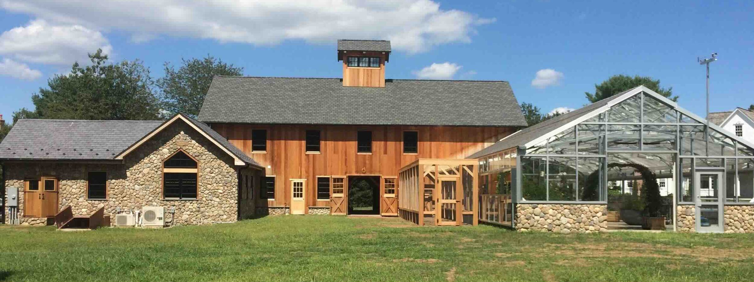 Colonial-Enclosed-Shed